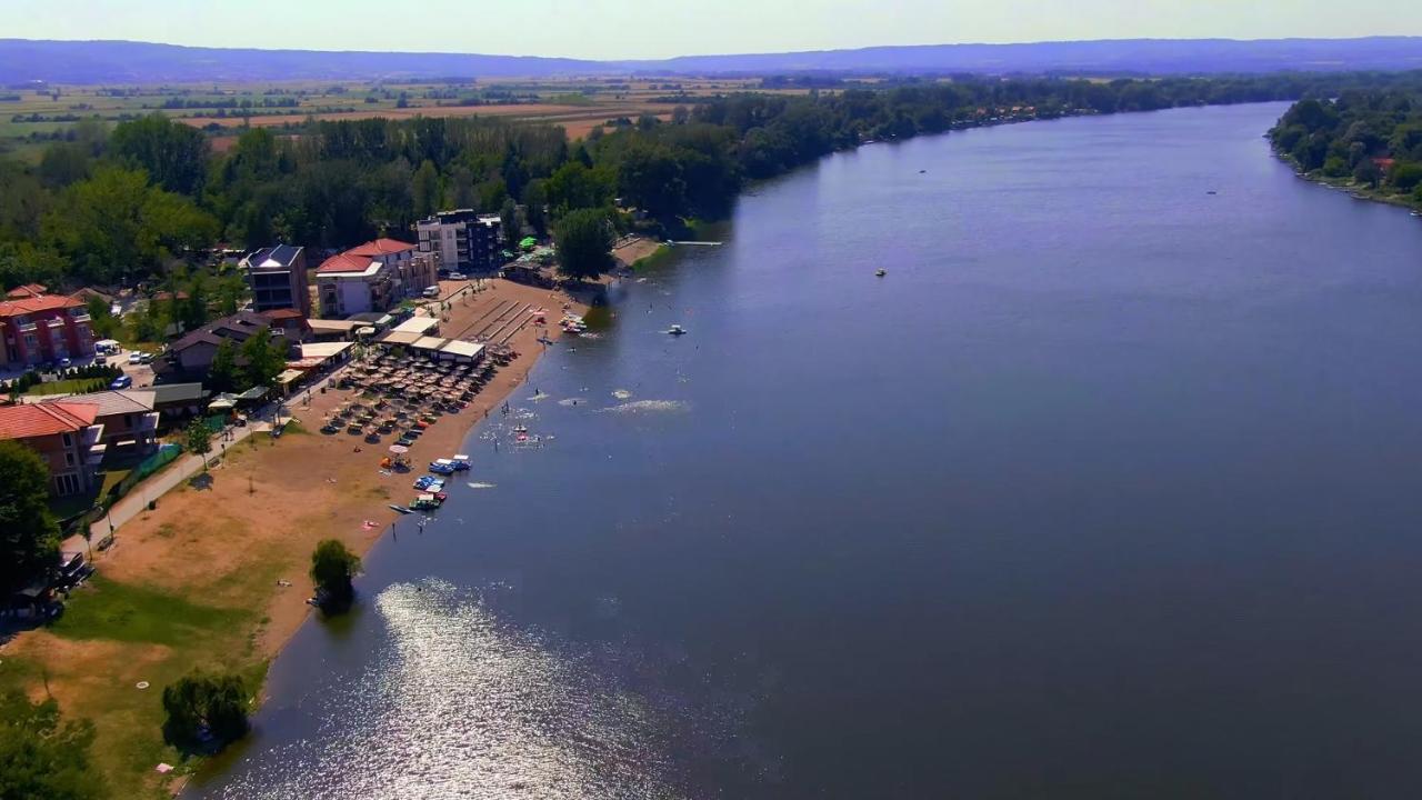 Siesta Srebrno Jezero Aparthotel Veliko Gradiste Exterior photo